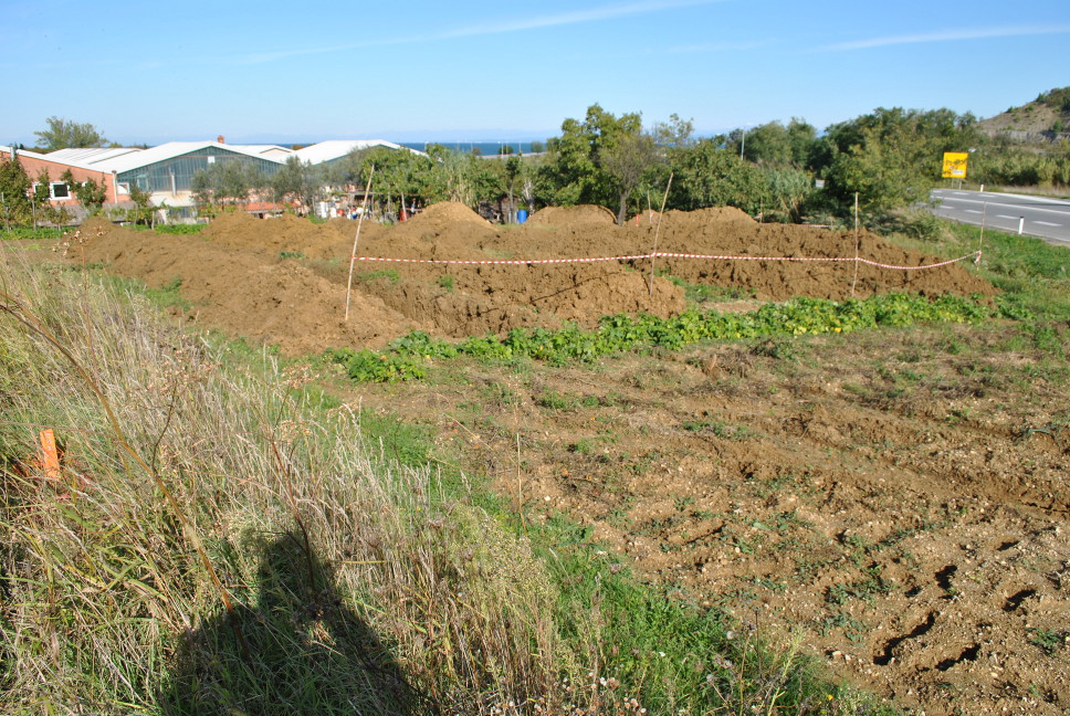 Testni jarki na delu območja raziskave
